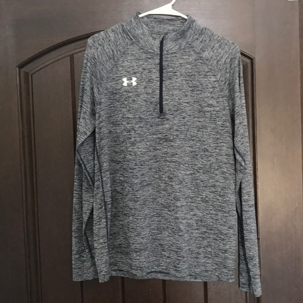 Under armpit running shirt!